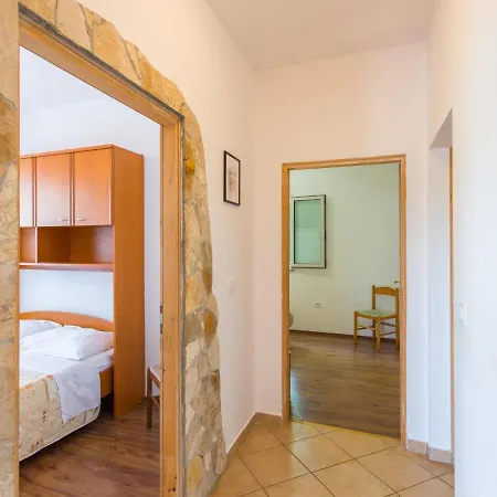Tanne - Lbn427 Labin (Istria)